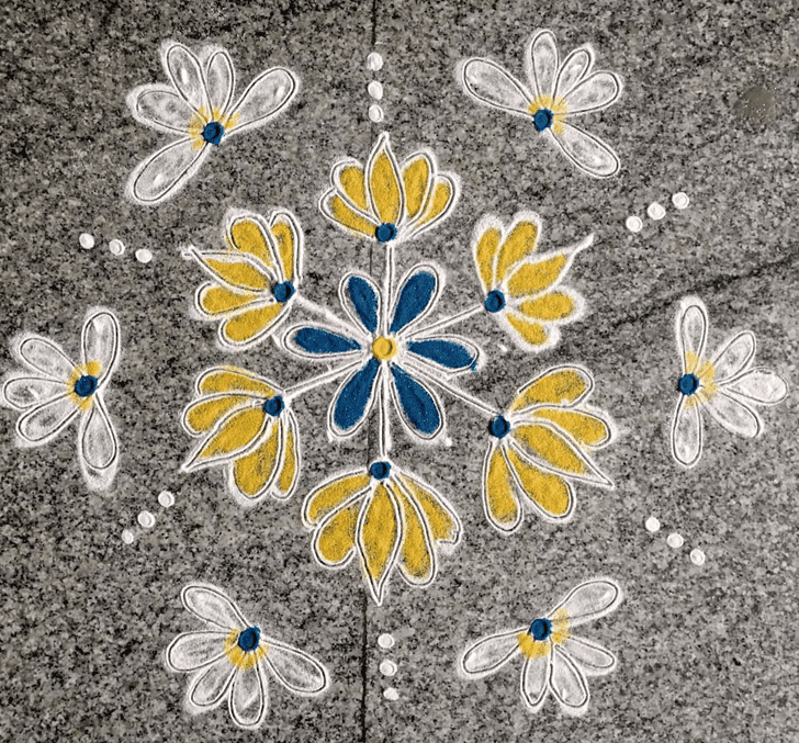 Lovely Best And Simple Rangoli Design