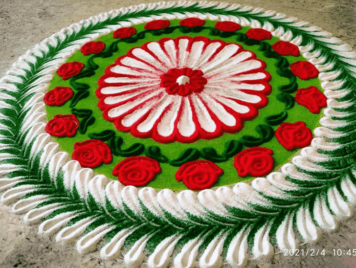 Excellent Circle Rangoli