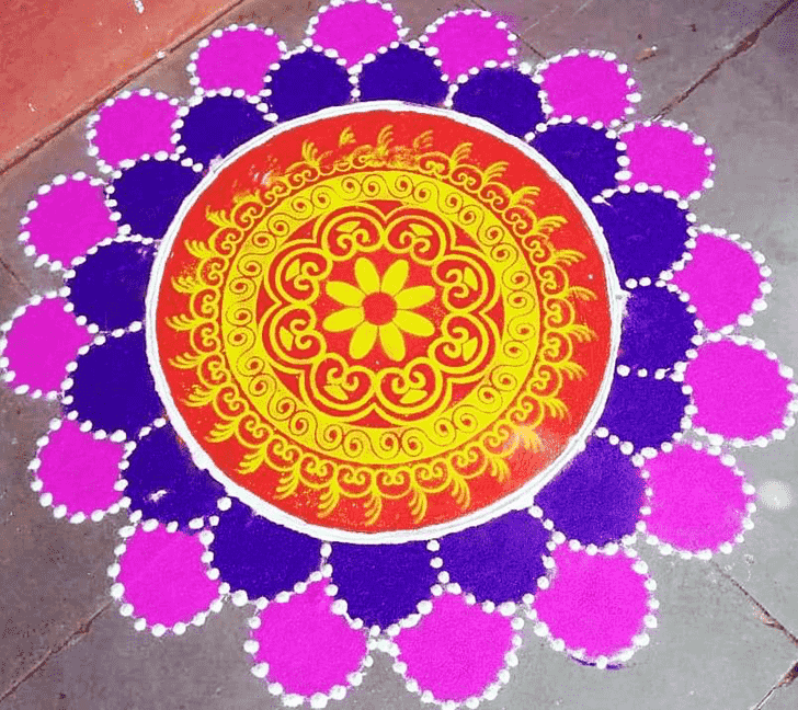 Pretty Circle Rangoli