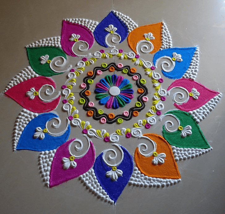 Mesmeric Classic Rangoli