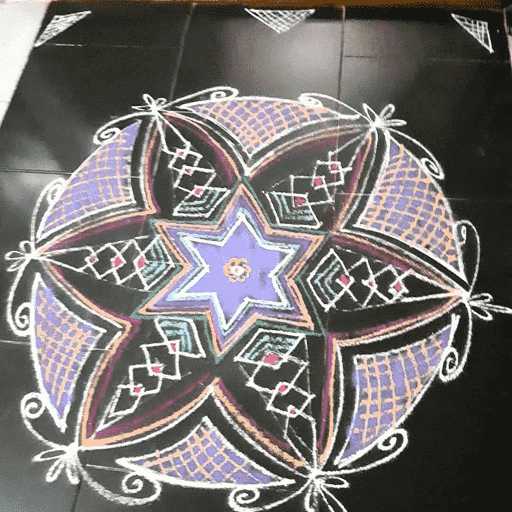 Classy Free Hand Rangoli