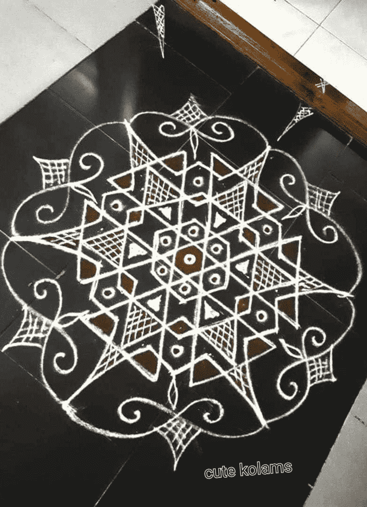 Elegant Free Hand Rangoli