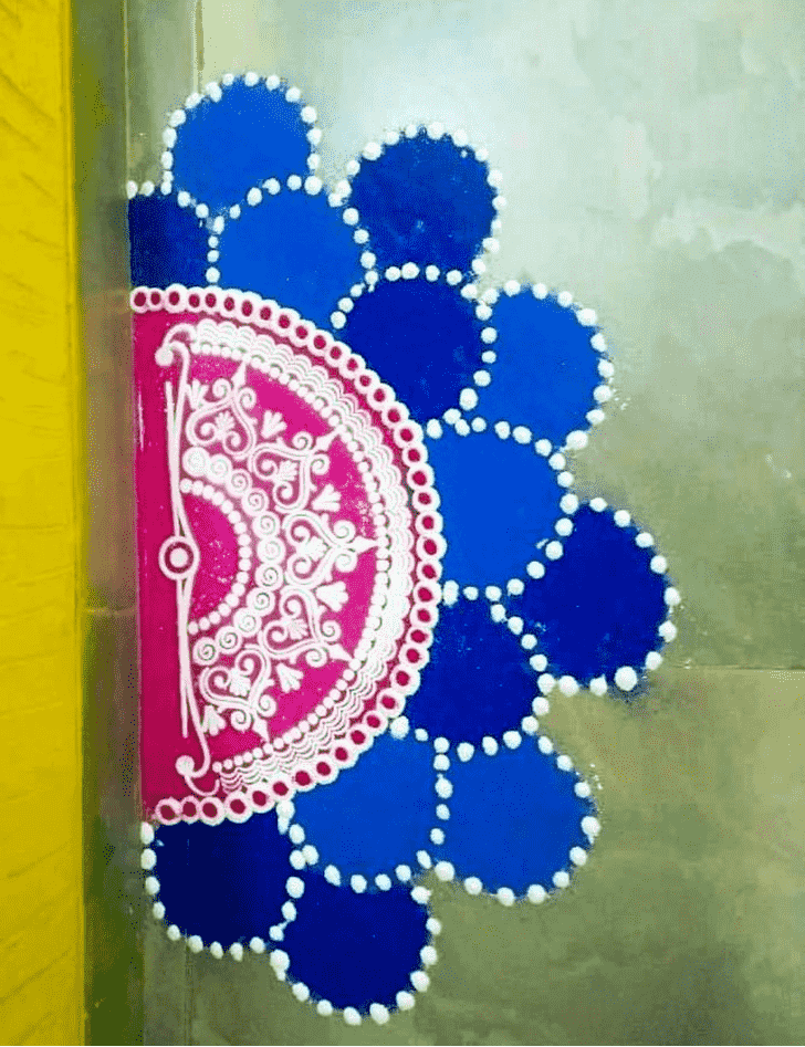 Beauteous Half Circle Rangoli