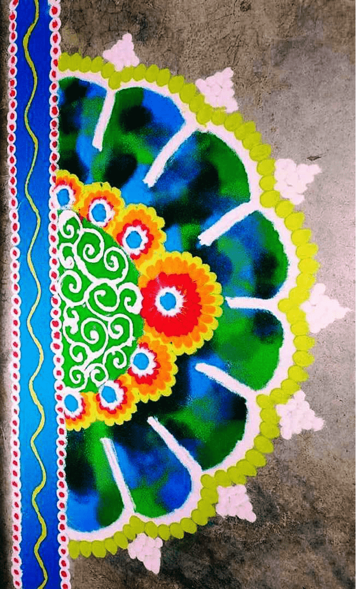 Fair Half Circle Rangoli