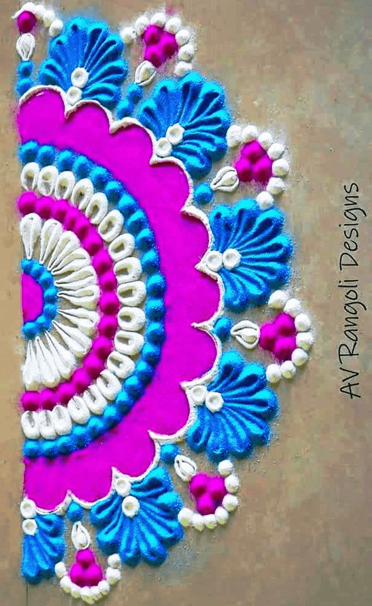 Mesmeric Half Circle Rangoli