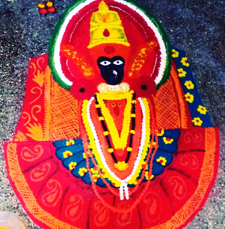 Mesmeric Red Rangoli