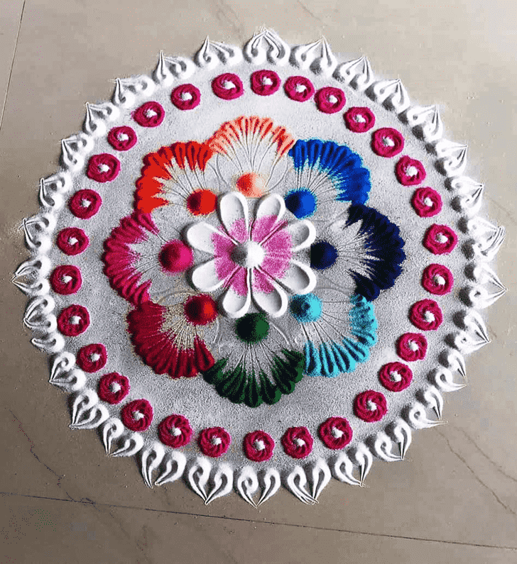 Awesome Round Rangoli